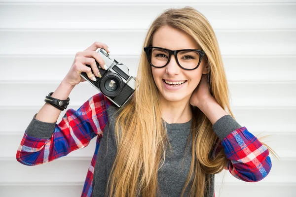 Κορίτσι με κάμερα — Φωτογραφία Αρχείου