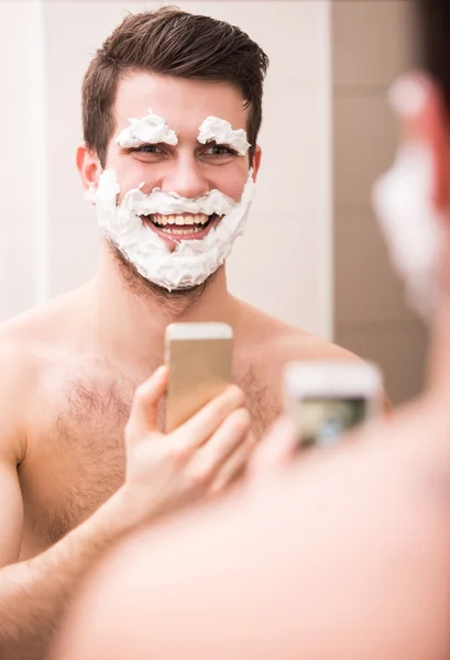 Barbear com diversão — Fotografia de Stock