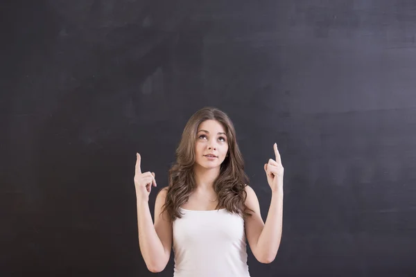 Jonge vrouw — Stockfoto