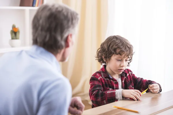 Farfar och sonson — Stockfoto