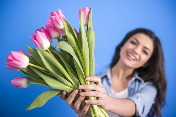 Girl with flowers — Stock Photo, Image