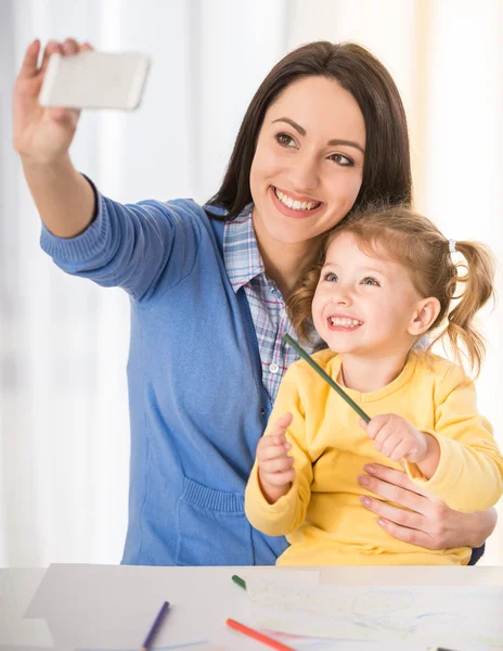 Mom with little daughter — Stock Photo, Image