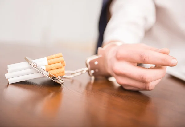 Hands with handcuffs. — Stock Photo, Image