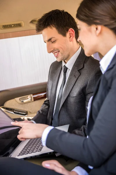 Businesspeople at a meeting — Stock Photo, Image