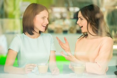 kızların sırları paylaşımı