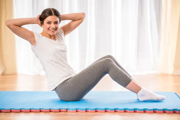 Fitness em casa — Fotografia de Stock