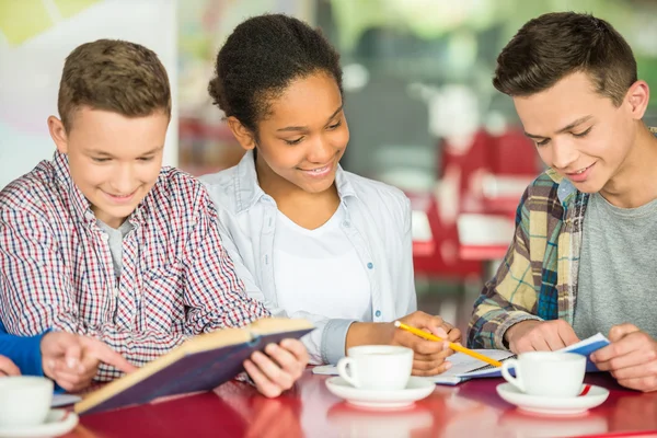 Teenagers — Stock Photo, Image