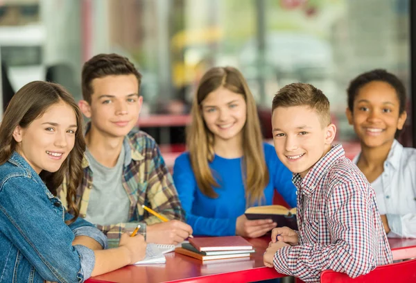 Adolescentes — Fotografia de Stock