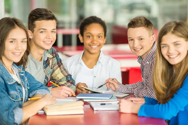 Adolescentes — Foto de Stock