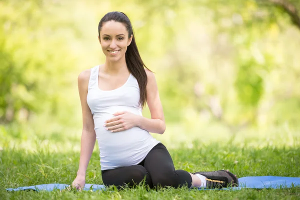 Ciąża fitness — Zdjęcie stockowe