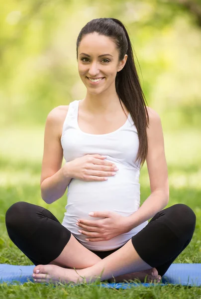 Fitness incinta — Foto Stock