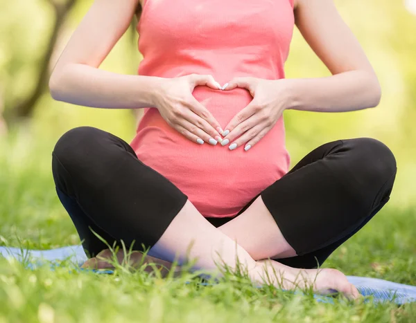 Fitness incinta — Foto Stock