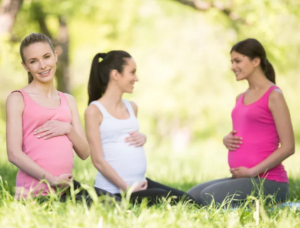 Pregnant fitness — Stock Photo, Image