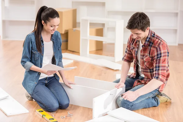 Furniture installation — Stock Photo, Image