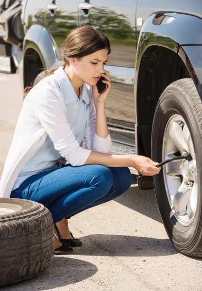 Broken car — Stock Photo, Image