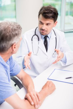 Doktor ve hasta.
