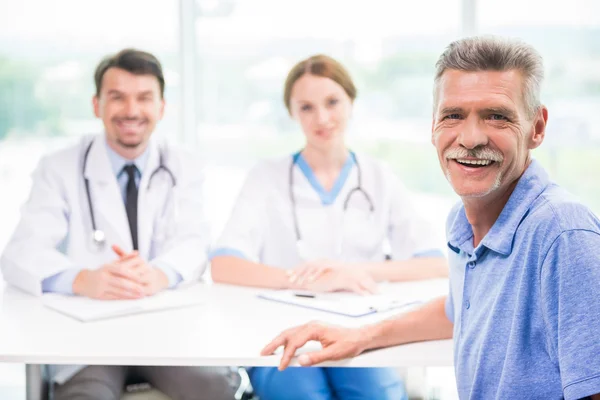 Doctor and patient — Stock Photo, Image