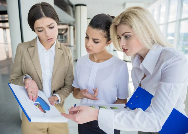 Frauen in der Wirtschaft — Stockfoto