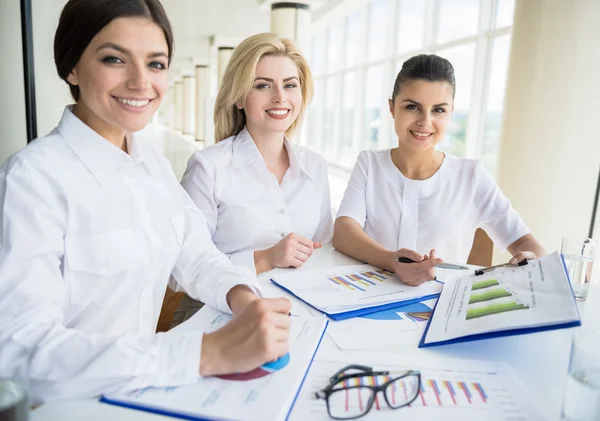 Vrouwen in het bedrijfsleven — Stockfoto