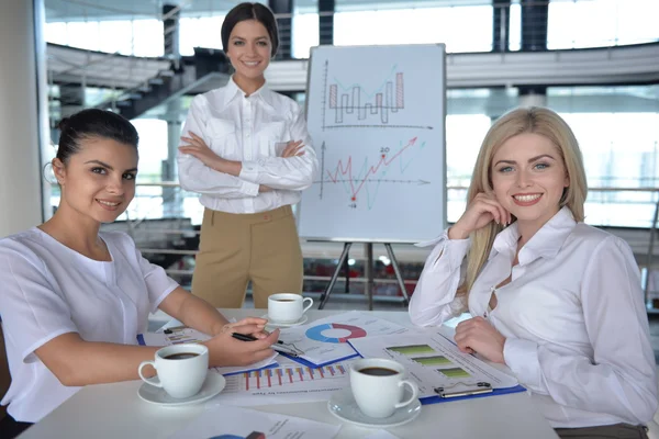 Vrouwen in het bedrijfsleven — Stockfoto