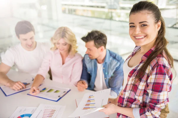 Forretningsmessig tilfeldig – stockfoto