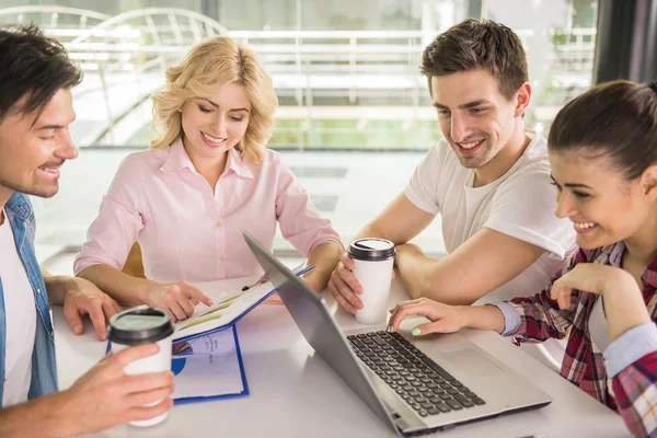 Casual de negocios — Foto de Stock