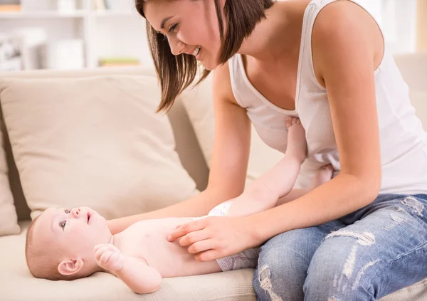 Mamá y niño — Foto de Stock