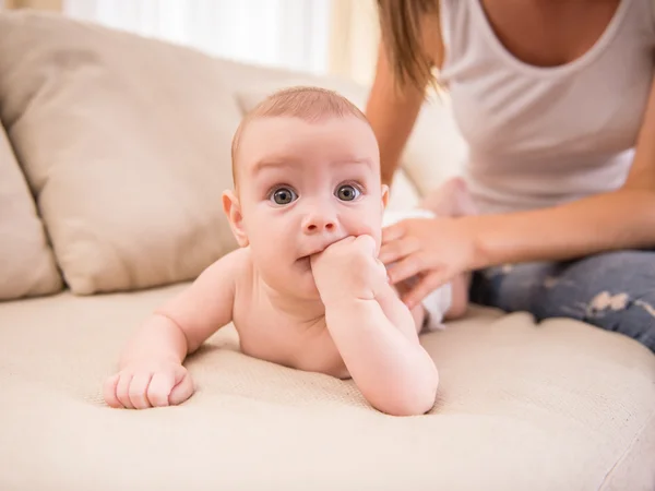 Mom and kid — Stock Photo, Image