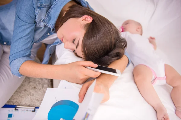 Mom and kid — Stock Photo, Image