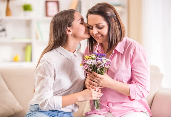 Moeder en dochter — Stockfoto