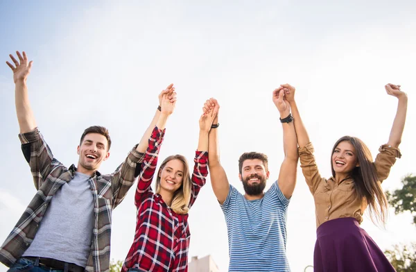 Friends outdoors — Stock Photo, Image