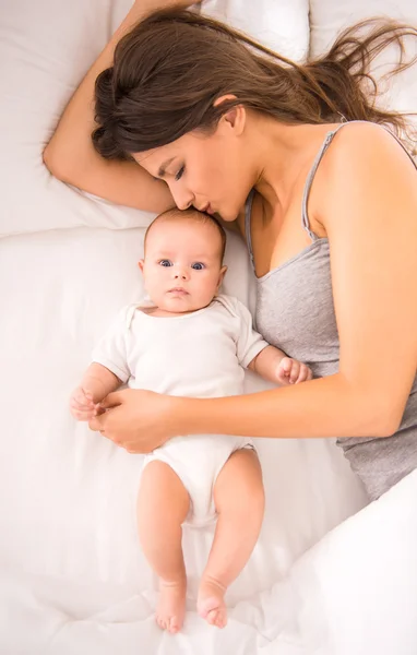 Ibu dan bayi — Stok Foto