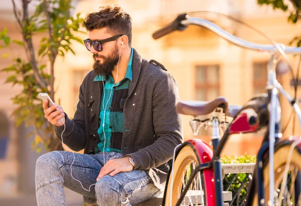 Man with bicycle — Stock Photo, Image