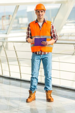 İnsanlar İnşaat Sanayi