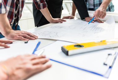 İnsanlar İnşaat Sanayi