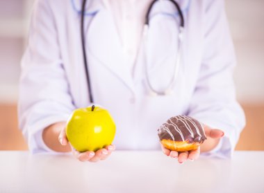 genç kadın doktor