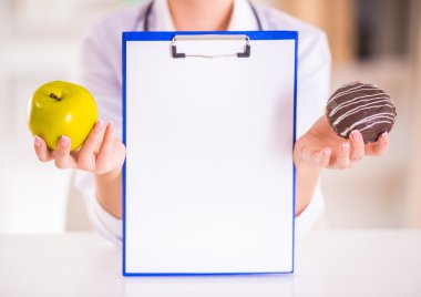 genç kadın doktor