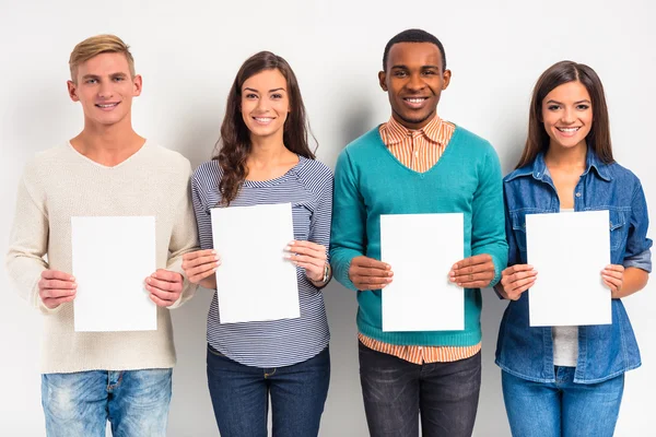 Grupo de pessoas estudantes — Fotografia de Stock