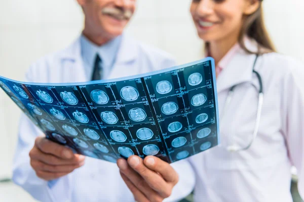 Ärzte im Krankenhaus — Stockfoto