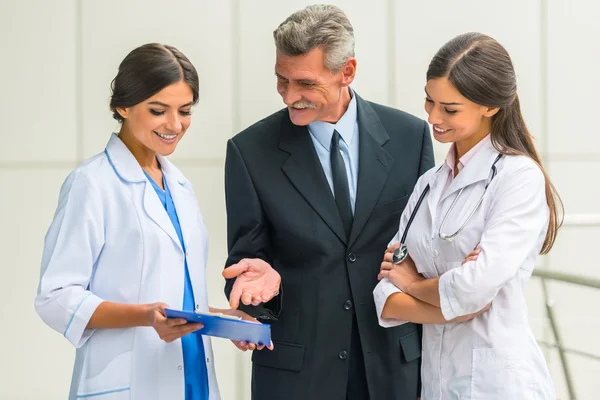 Negócios e medicina — Fotografia de Stock