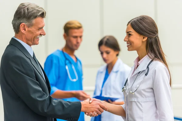 Negócios e medicina — Fotografia de Stock