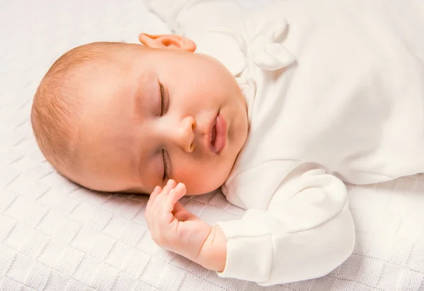 Pequeno bebê feliz — Fotografia de Stock