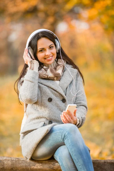 Walk autumn park — Stock Photo, Image