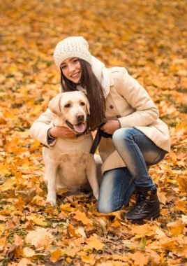 Sonbahar Parkı 'nda yürüyüş