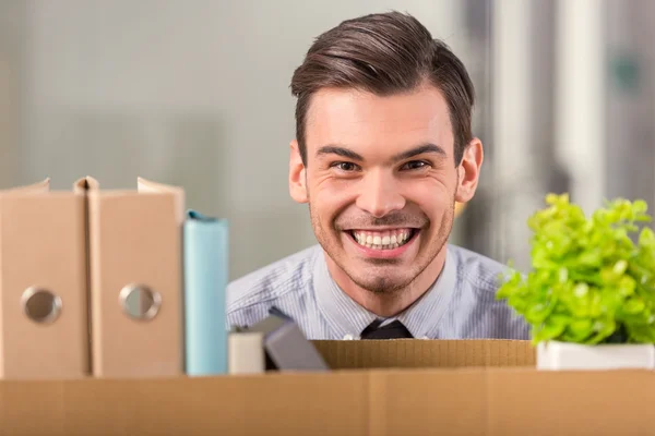 Bedrijf verplaatsen in office — Stockfoto