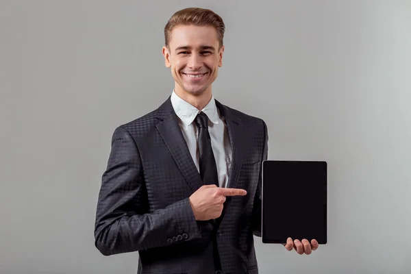 Jovem empresário bem sucedido — Fotografia de Stock