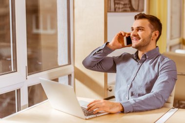 genç işadamı çalışma