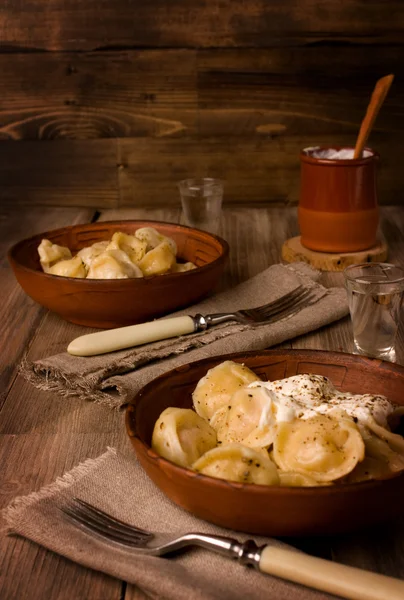 ekşi krema ile ihale ve lezzetli köfte