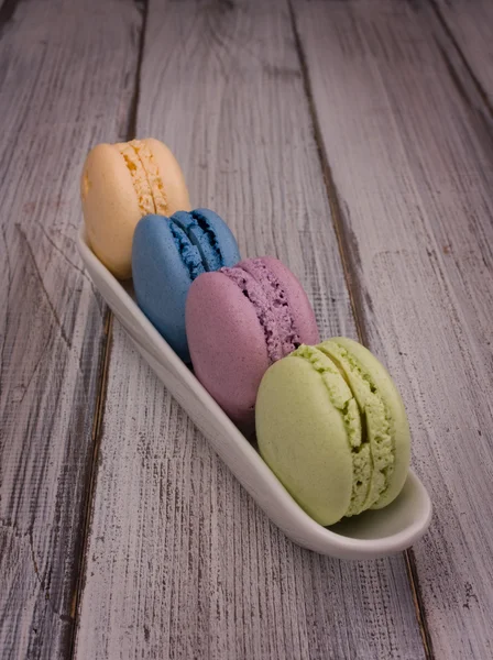 hassas renkli acıbadem kurabiyesi.