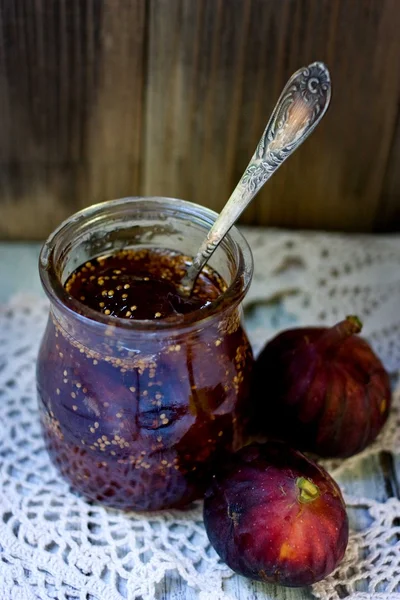 tatlı incir reçeli.